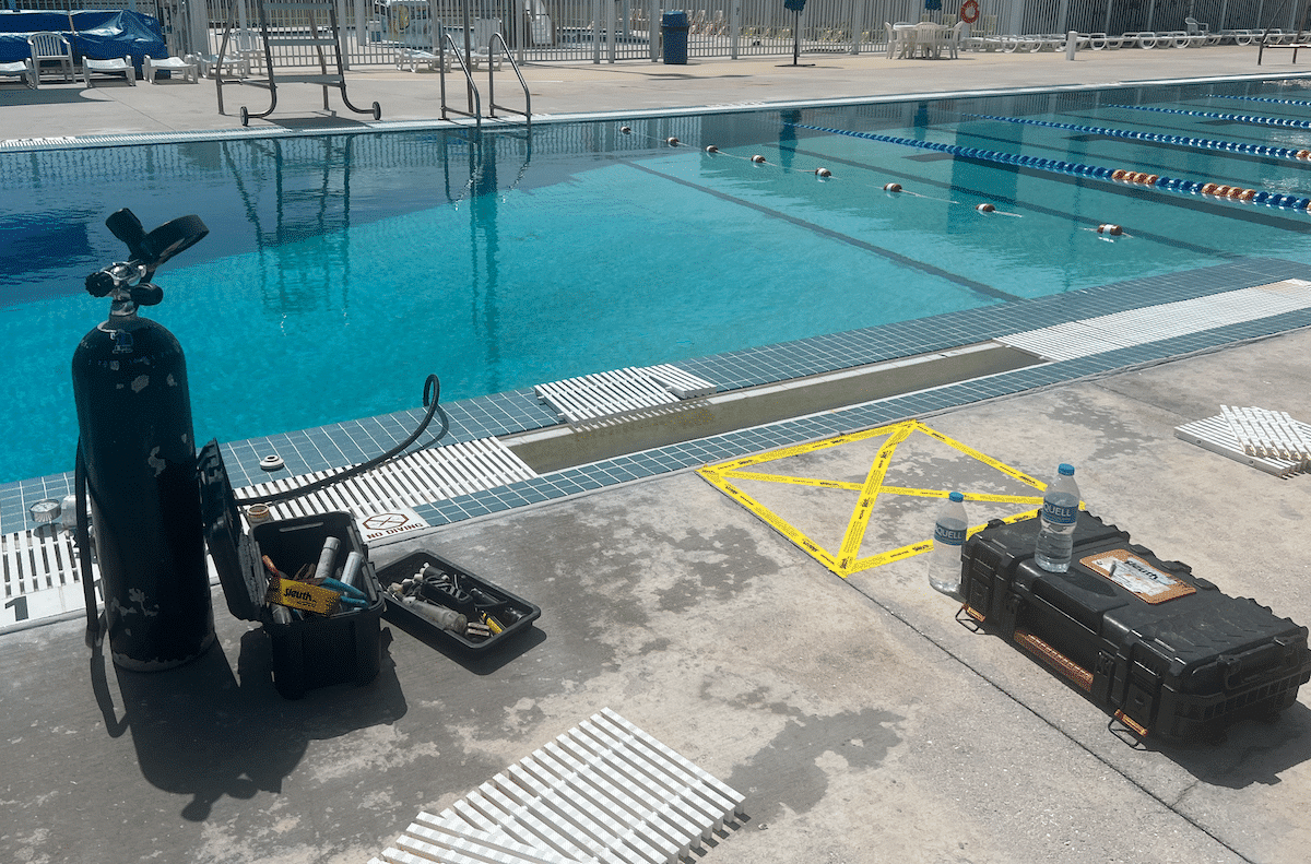Signs Your Swimming Pool Has a Leak