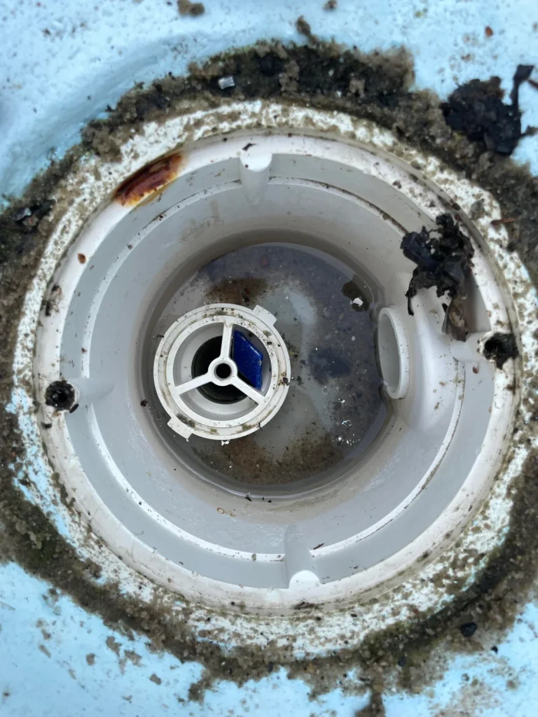Pool hydrostatic